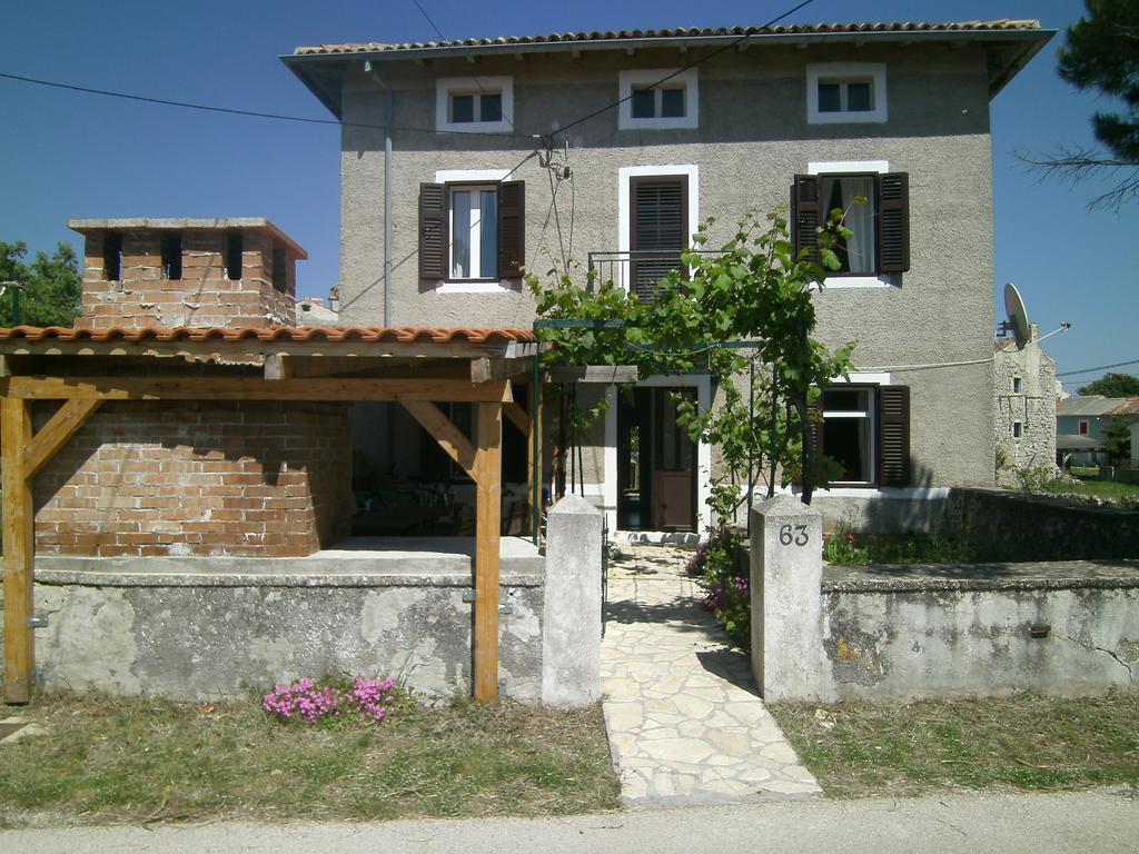 Holiday Home Lorraina Štivan エクステリア 写真